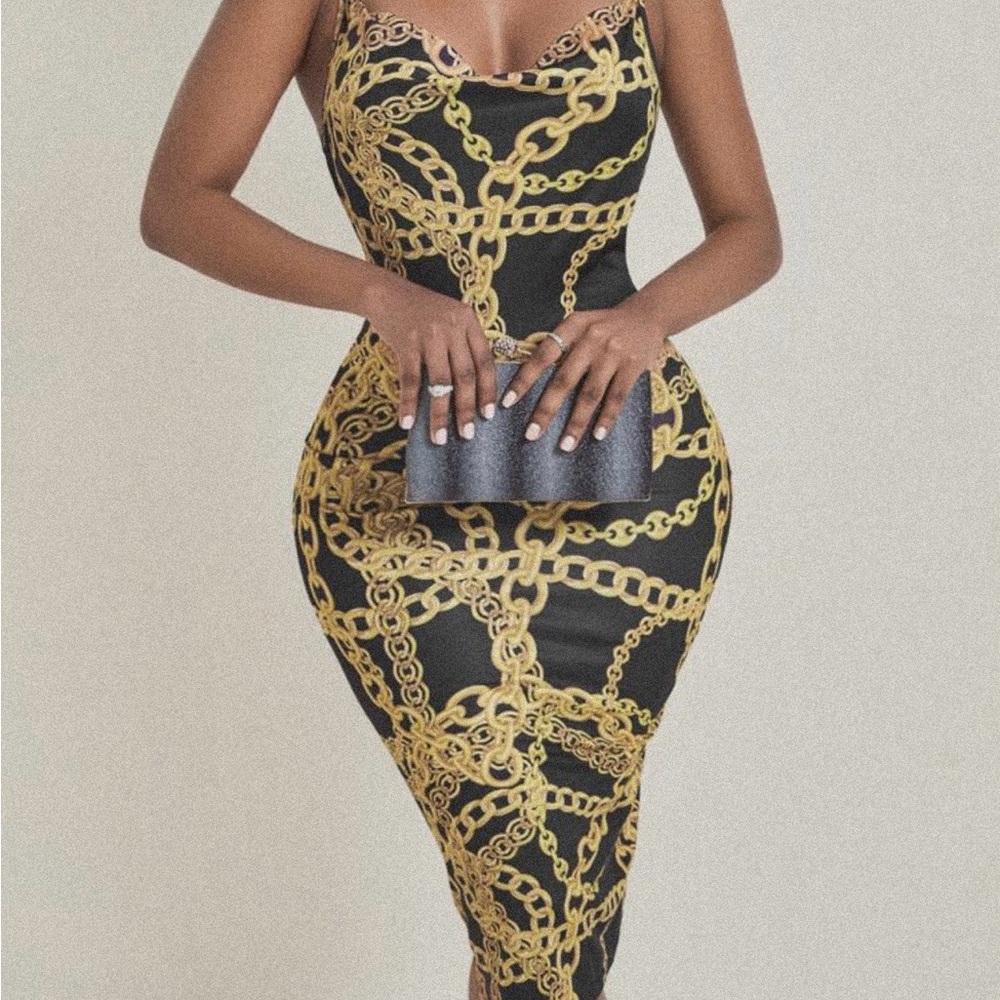 Elegant Black and Gold Chain Print Dress